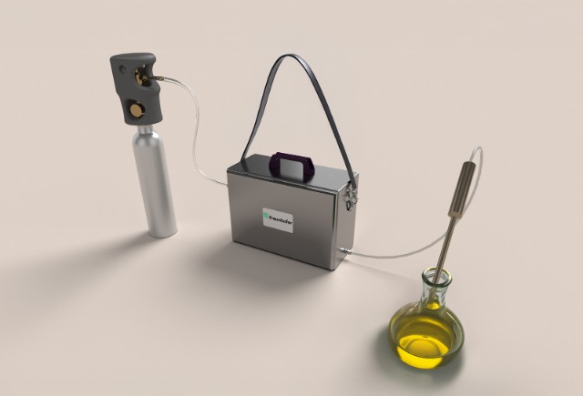 Mobiles Messsystem zur schnellen Authentizitätsprüfung von Olivenöl.