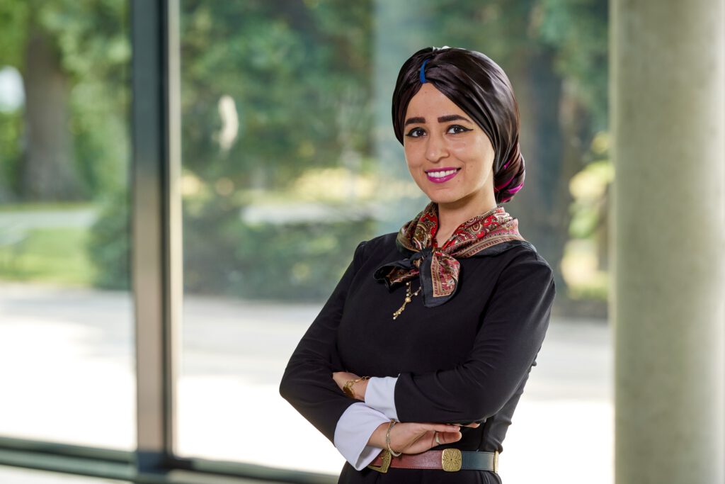 Die Neurobiologin Dr. Radwa Khalil von der Constructor University