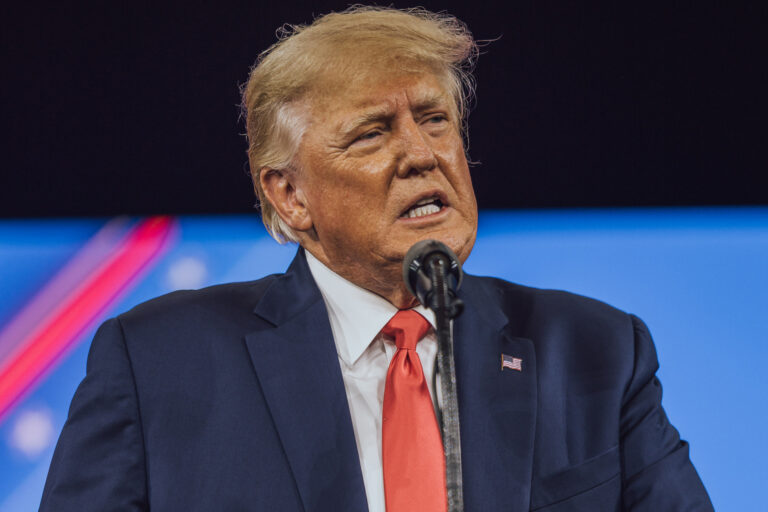 Trump Plastikstrohhalme