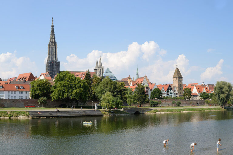 2560px-Ulm_Panorama_02