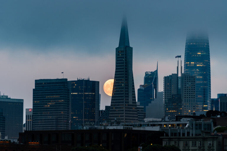 July 12, 2022 Supermoon next to Transamerica Pyramid San Francis