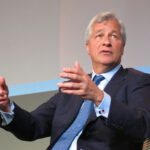 Jamie Dimon sieht die Welt an der Schwelle zu einem neuen Weltkrieg stehen.