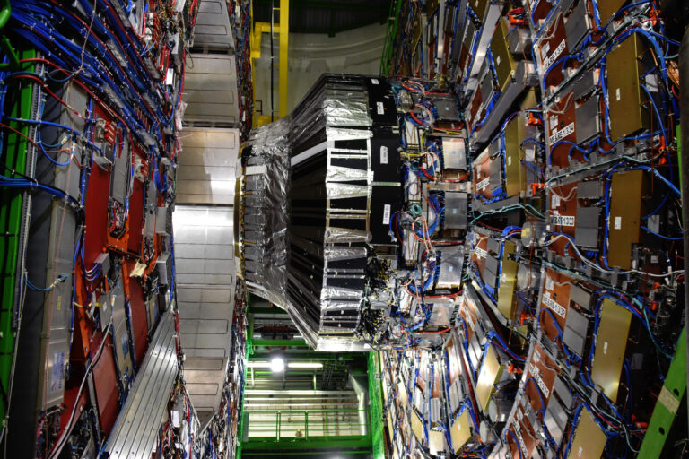 CERN_LHC_CMS_15