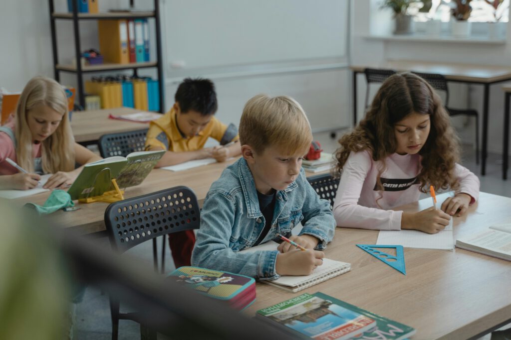 Schon mit sechs Jahren glauben Kinder, dass Informatik und Technik eher zu Jungen passen.