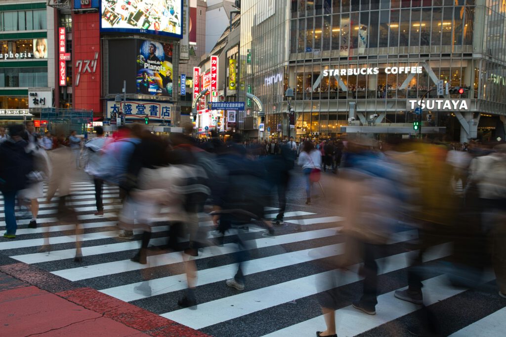 Ab 2025: Tokio führt die Viertagewoche ein, damit Beamte Familie und Beruf besser miteinander vereinbaren können.