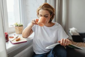 Wer seinen Kaffee morgens trinkt, lebt länger. © Pexels