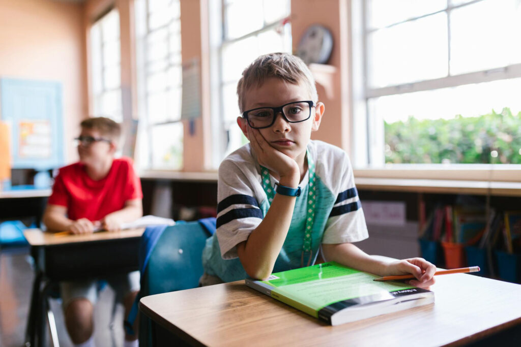 Veraltete Lernmethoden dominieren den Unterricht und bremsen Schüler aus. © Pexels