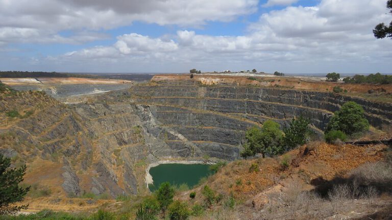 Wasserknappheit bedroht die Rohstoffproduktion: In der Greenbushes-Mine in Australien wird Lithium gefördert – ein Rohstoff mit hohem Wasserverbrauch.
