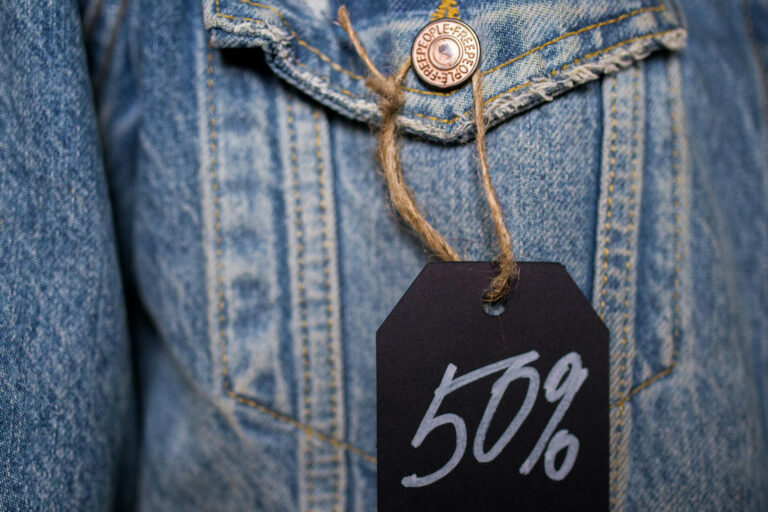 Frühwarnsystem im Kopf: Wie das Gehirn Preise einordnet