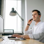 KI-Angriff auf Bürojobs: Jeder 2. Berufseinsteiger bald ohne Arbeit?