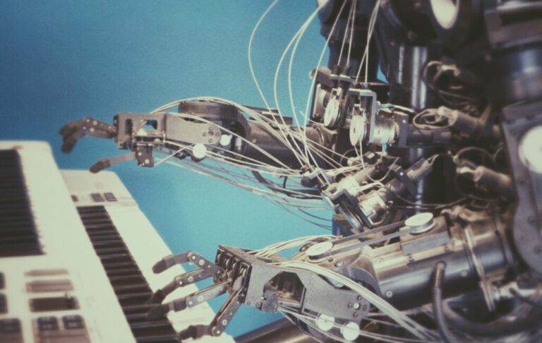 Ein Forschungsteam in KI erschafft erstmals eigenständige Musikhat eine Methode entwickelt, mit der KI grafische Symbole in Musik übersetzt und eigenständig Klangstücke komponiert. © Unsplash