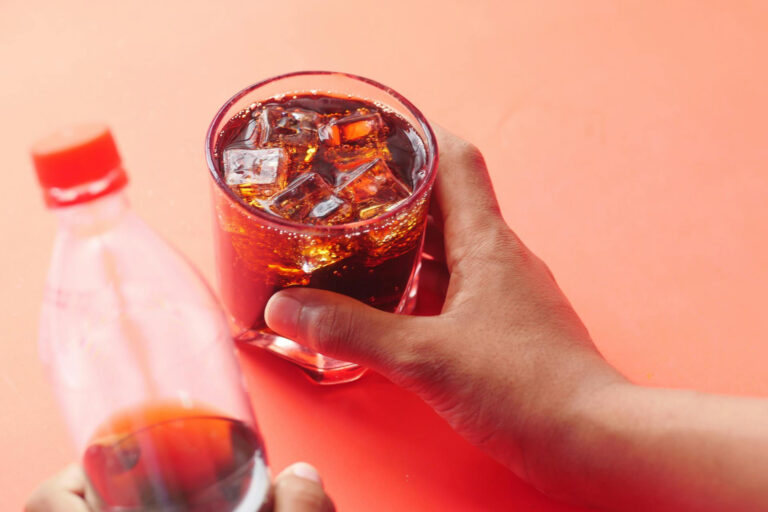 Süßstoff macht Hunger: Wie Light-Produkte das Gehirn austricksen