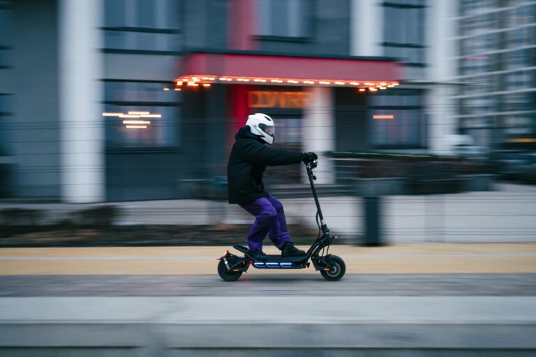 E-Scooter-Unfälle mit Schwerverletzten: Studie zeigt Risikogruppen