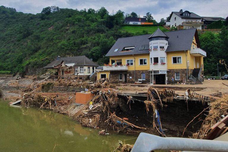 KI-Frühwarnsystem erkennt Extremwetter bis auf 20 Meter genau