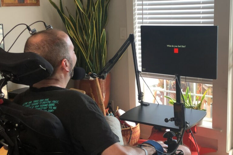 ALS: Neue Sprachhilfe lässt Patienten wieder flüssig sprechen