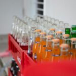 Studie: Mehr Mikroplastik in Glasflaschen als in Plastikflaschen