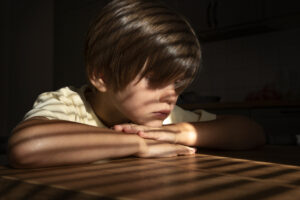 Kinder mit Depression: Hilfe in 18 Wochen – ohne Medikamente