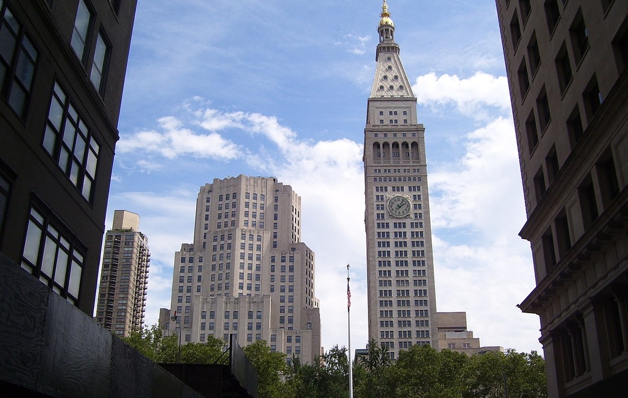 Ohne Klimaanlage: Eisbatterien kühlen Häuser günstiger und leiser