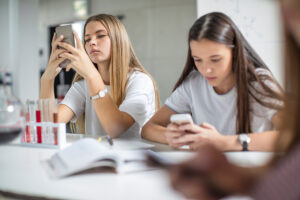 TikTok erschwert Lernen – Wenige Minuten machen Denken träge