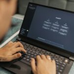 MIT-Studie zeigt: Die Auswirkungen von KI auf das Gehirn können Denken, Erinnerung und Kreativität messbar schwächen.