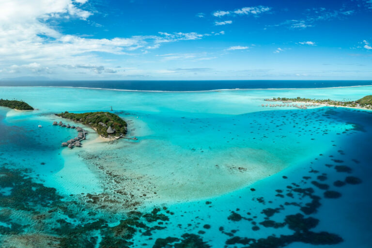 Wie uralte Flusstäler auch heute noch Korallenriffe schützen