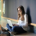 Google startet KI-Tutor: Besser lernen als mit ChatGPT?