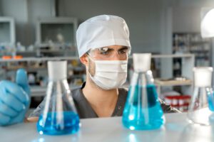So schwach schneidet ChatGPT gegen Pharmazie-Studierende ab