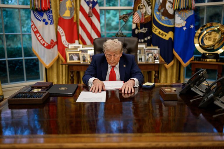 Trump will Verhütungsmittel im Wert von 9,7 Millionen vernichten