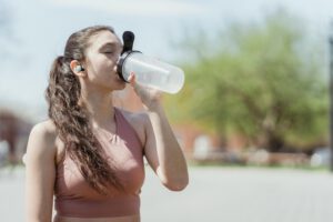 Sport bei Hitze und UV-Belastung – Sommerfehler vermeiden