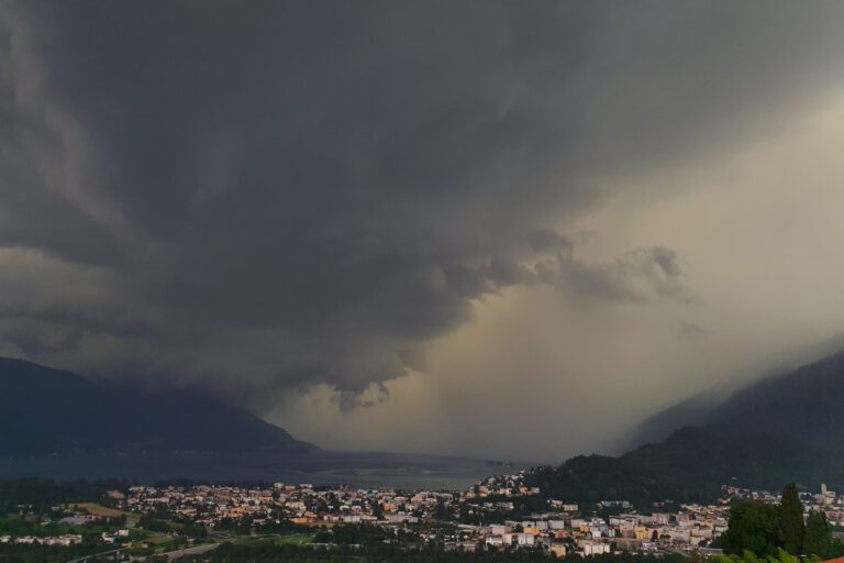 Superzellen-Gewitter nehmen durch den Klimawandel in Europa deutlich zu, besonders im Alpenraum drohen bis zu 52 Prozent mehr Extremstürme.