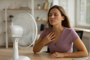 frau_buero_ventilator