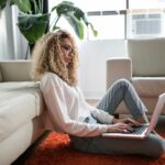 Gen Z verzichtet für ein gutes Gehalt auch auf Work-Life-Balance