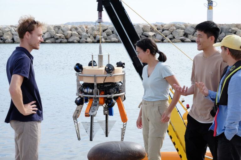 Münchner Tauchroboter räumt auf – KI holt Müll vom Meeresgrund