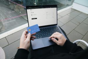 Dark Patterns: So manipulieren Firmen im Internet ihre Kunden