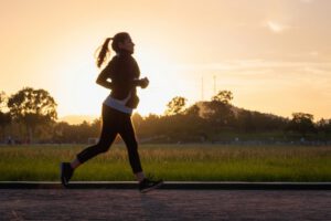 Sport schützt den Darm vor Junkfood-Stress