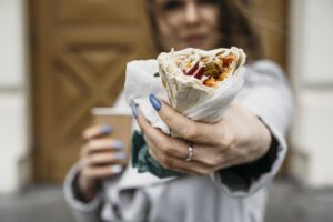 Fertig-Wraps im Test: Wie steht es um die Gesundheit?