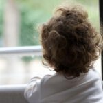 Frühkindlicher Stress kann Jahre später Schuppenflechte auslösen