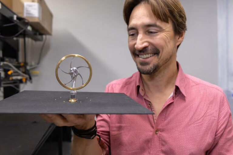 Weltraumkälte als Antrieb – Motor gewinnt Strom ohne Sonne