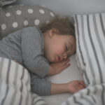 Nächtlicher Hustenanfall: Woran Eltern Krupphusten erkennen