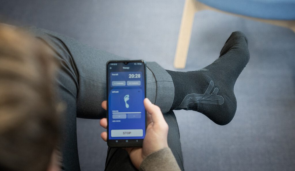 Smarte Socken bringen bei Diabetes das Gefühl in die Füße zurück