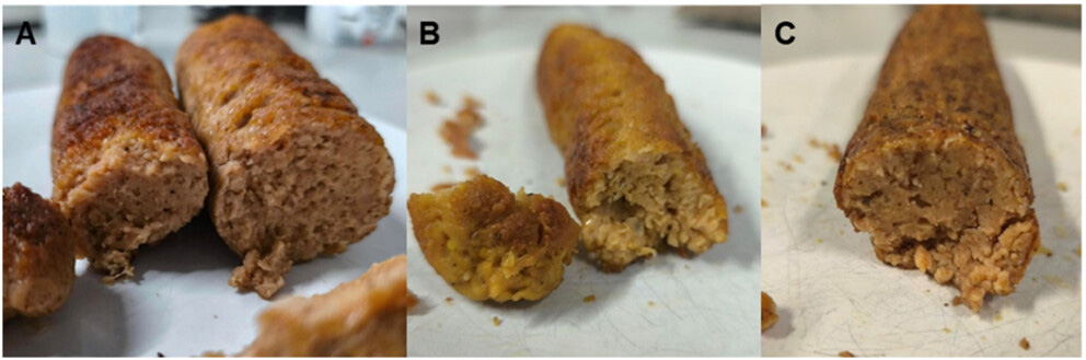 Die Abbildung zeigt vegane Würstchen auf Basis von Pilzmyzel aus orangefarbenen und schwarzen Möhrenresten (A und C) im Vergleich zu einer Kichererbsen-Variante (B). In den Sensoriktests schnitten die Myzel-Würstchen beim Geruch und Geschmack deutlich besser ab und erzielten höhere Zustimmungswerte als das Kichererbsenprodukt. © J. Agric. Food Chem. 2025