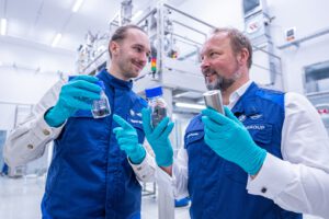 Mechanisches Recycling ohne energieintensive Chemie: Die bei BMW entwickelte Methode führt Batteriematerial direkt in die Zellproduktion zurück.