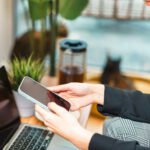 Arbeitszeitbetrug im Homeoffice ist in Europa verbreitet: Eine YouGov-Umfrage zeigt deutliche Unterschiede nach Ländern, Alter und Arbeitskultur.