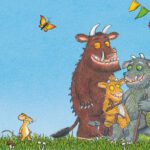 Nach mehr als 20 Jahren bekommt die Grüffelo-Familie Zuwachs: Mit der „Grüffelo-Oma“ erscheint erstmals wieder eine neue Geschichte aus dem tiefen, dunklen Wald.