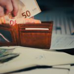 100 Euro bleiben 100 Euro – trotzdem geben Menschen denselben Betrag je nach Herkunft und Zweck ganz unterschiedlich aus.