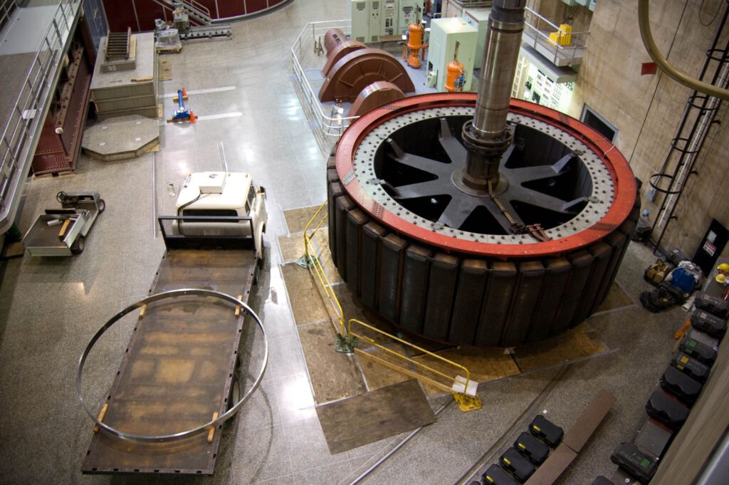 Eine Turbinenanlage in einem Kraftwerk. Beim neuen Ruitan-Projekt in China soll statt Wasserdampf überkritisches CO₂ die Turbine antreiben. (Symbolbild)