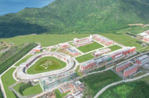 Aus der Luft wird die Größe von HIAF sichtbar: Auf dem Gelände in Huizhou erzeugt China künftig extrem intensive Schwerionenstrahlen. © IMP