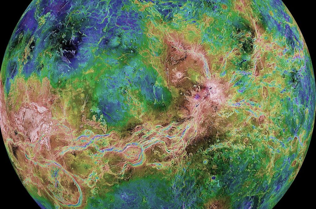 Riesige Grabenbrüche durchziehen die Venus und liefern neue Hinweise darauf, dass der heiße Planet geologisch noch immer aktiv ist. © NASA/JPL/USGS