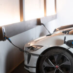 E-Auto-Batterien lassen sich durch neue Konstruktionen leichter reparieren. Das könnte Austauschkosten, Abfall und Rohstoffverbrauch senken. © Pexels