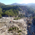 Der Erdrutsch von Hisarçandır im Taurusgebirge nahe Antalya zeigt, wie instabile Hänge nach starken Regenfällen nachgeben und ganze Landschaften ins Rutschen bringen. © Tolga Görüm